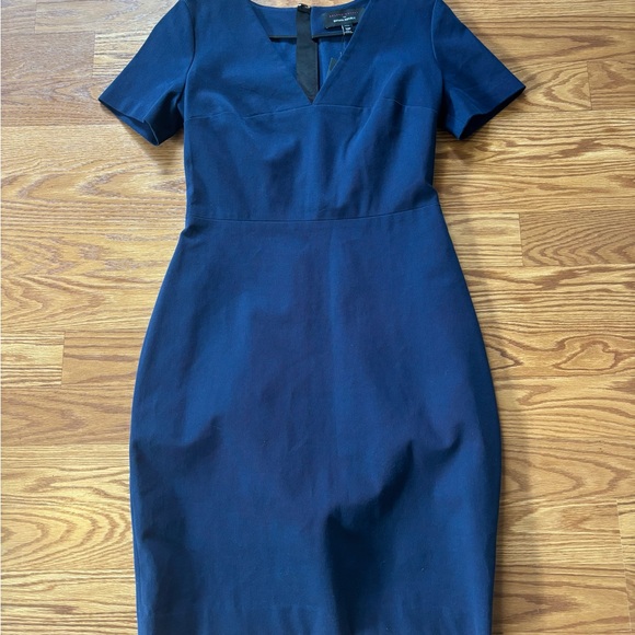 NEW Banana Republic Navy Blue V-Neck Short Sleeve Business Dress Size 12 Petite - Picture 10 of 13
